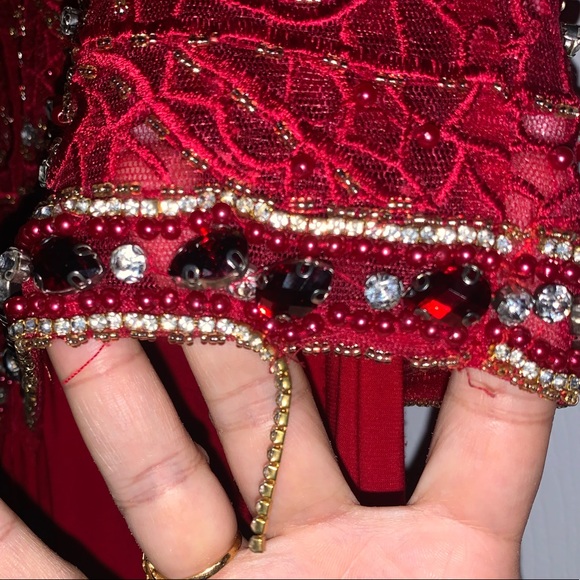 Beautiful Red Dress size 10 - Picture 5 of 8